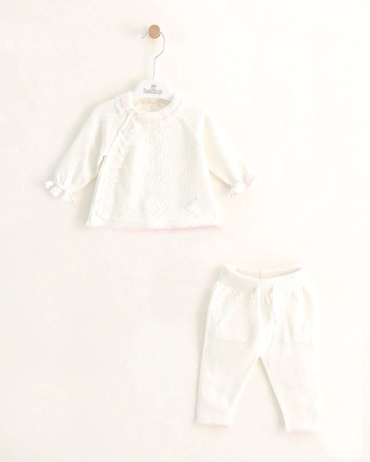 Leo King Ivory Knitted Lounge Set