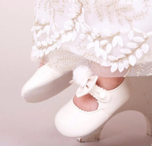 Pom Pom Shoe Ivory