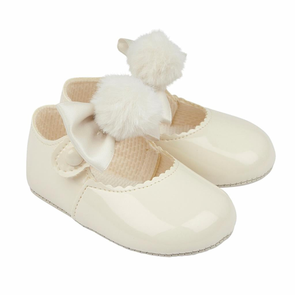 Pom Pom Shoe Ivory