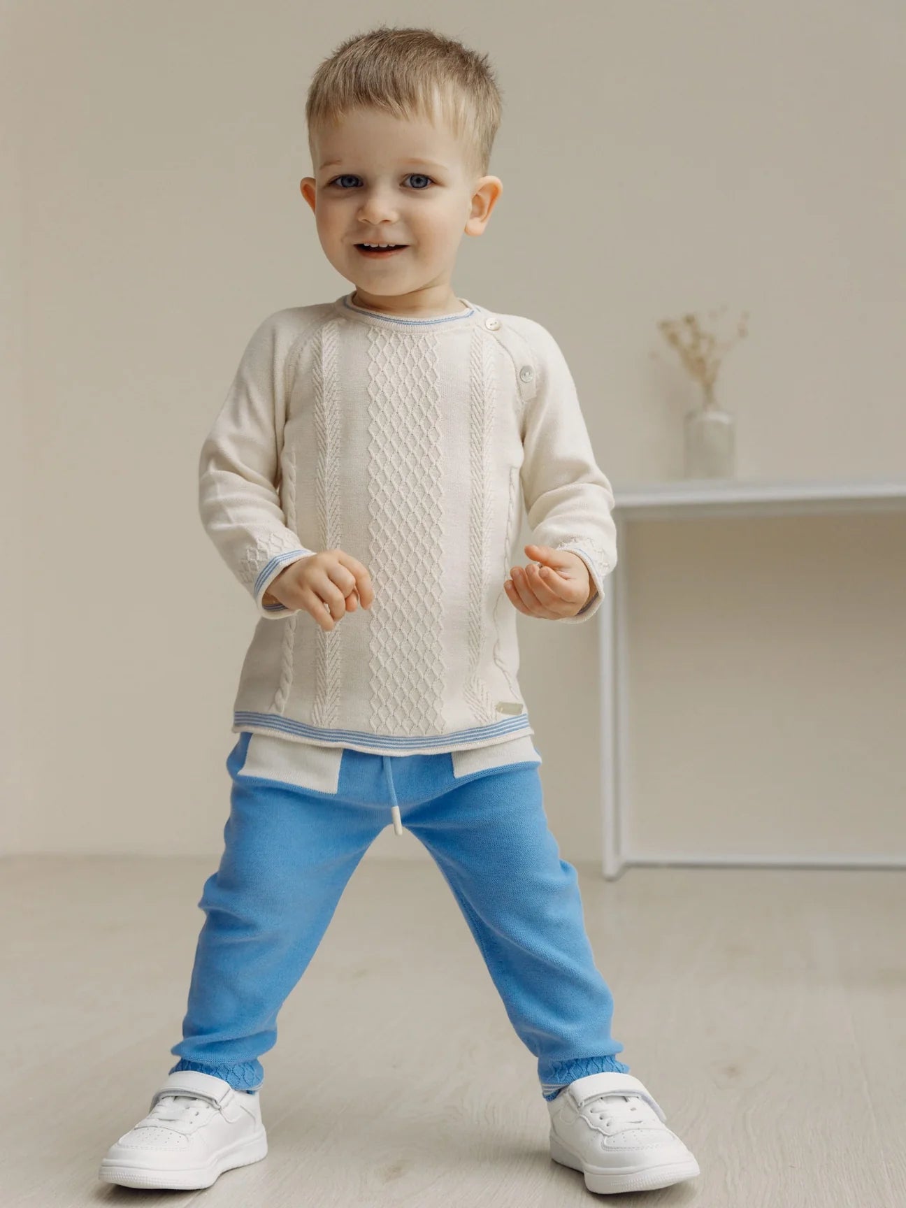 Leo King Knitted Set Blue / White